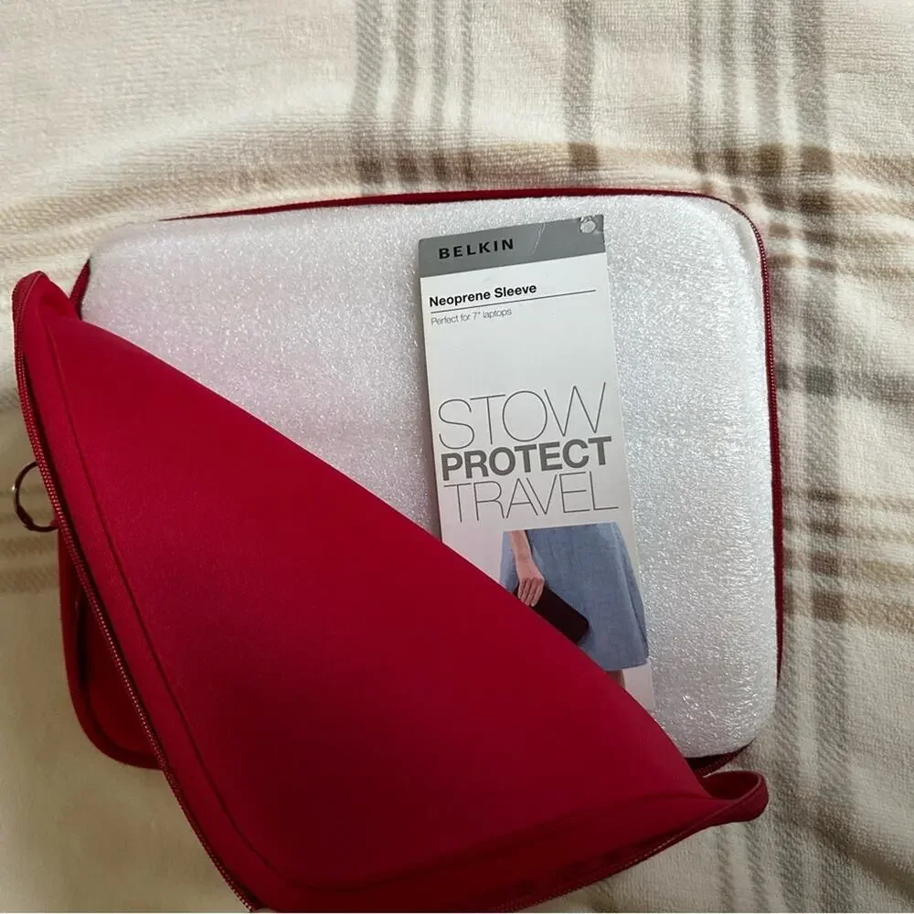 Belkin Neoprene Sleeve